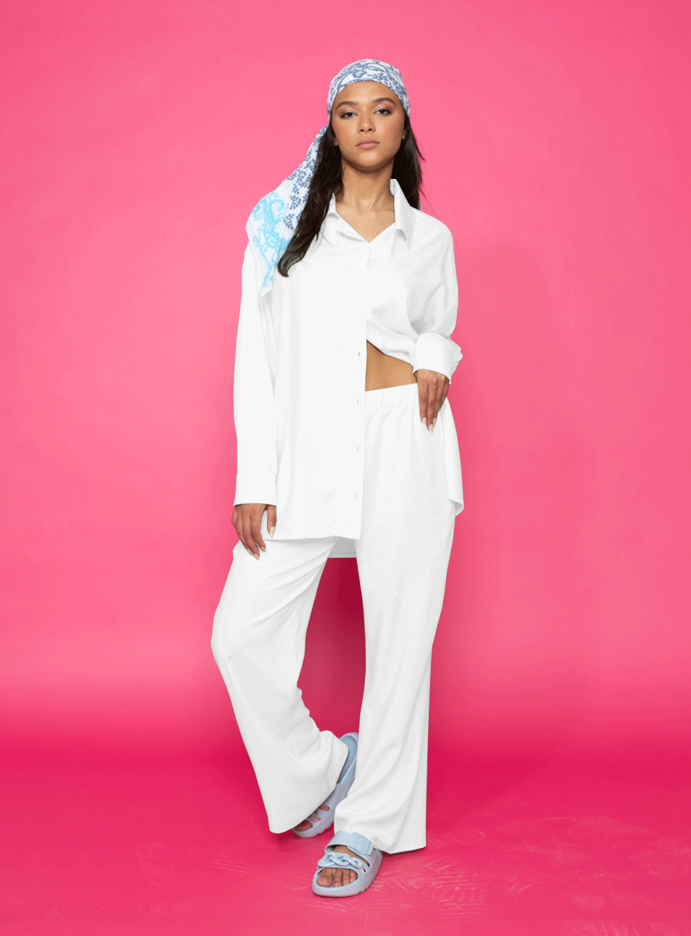 Long Sleeved Button Shirt Set In White