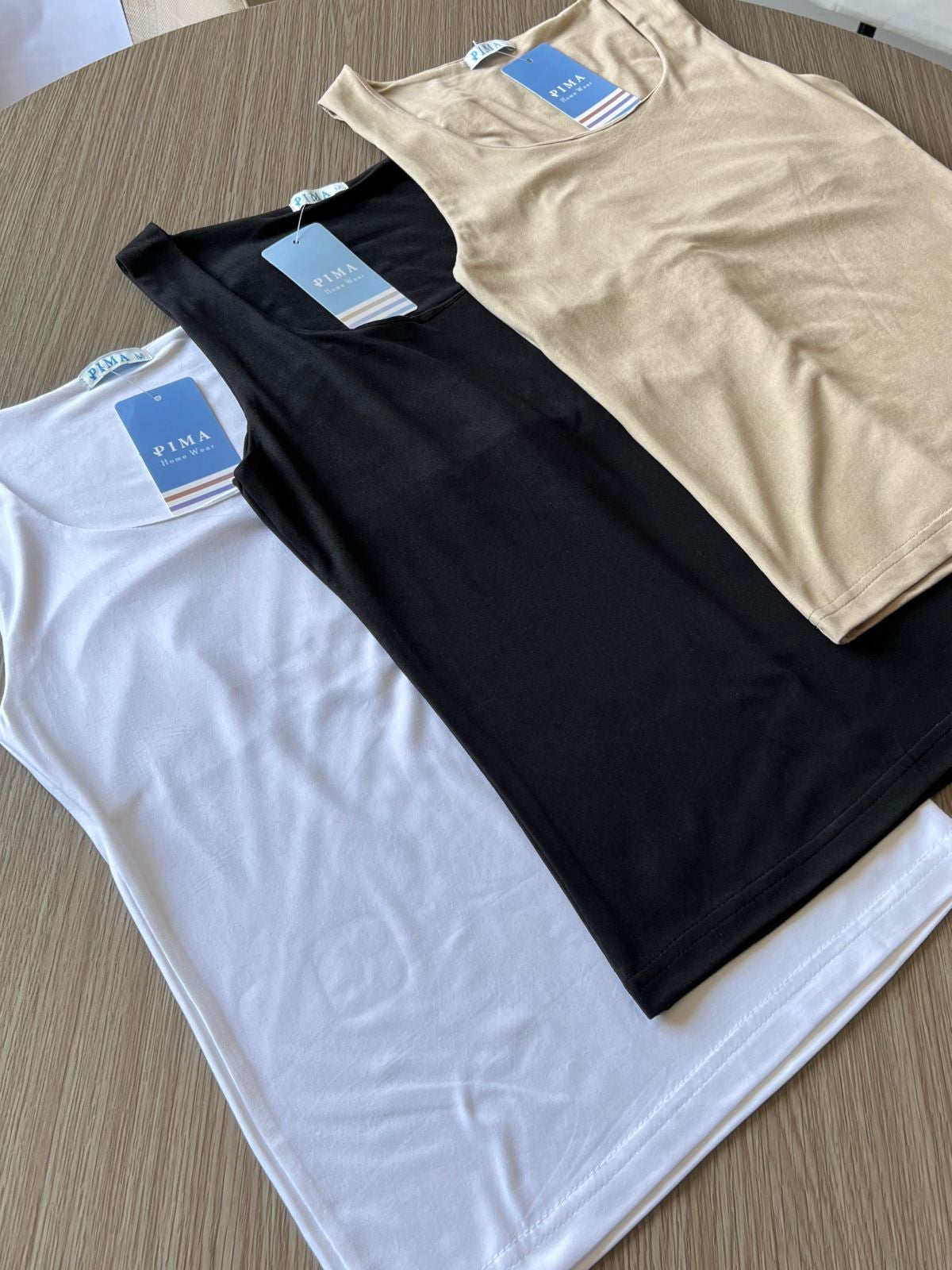 Basic Tank-Top In Black