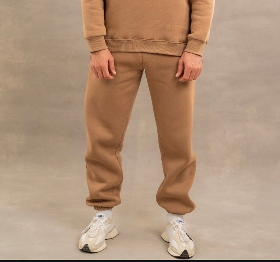 Men Basic Fleece Sweatpants In Light Brown