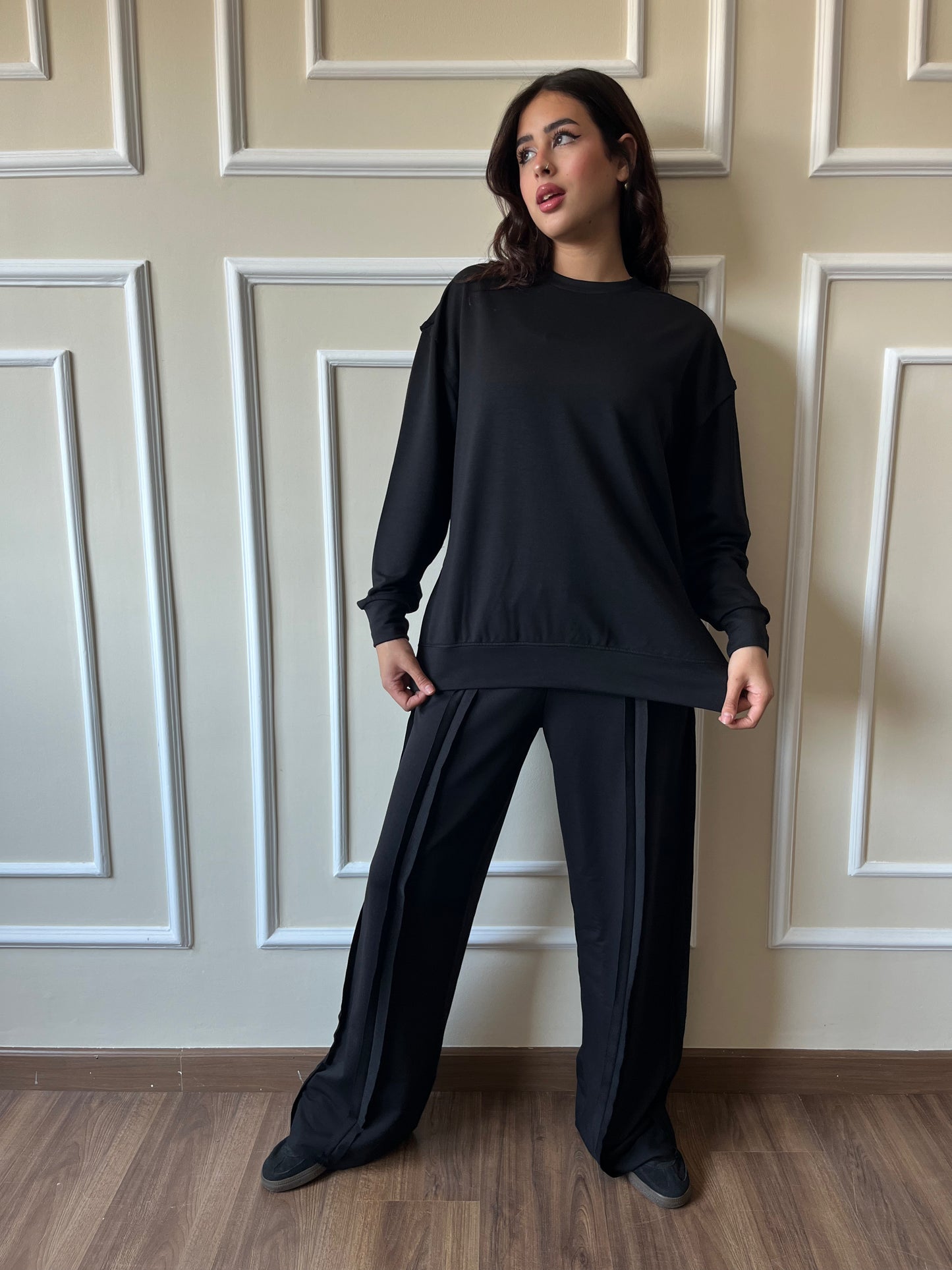 Raw Edge Sweetshirt Set In Black