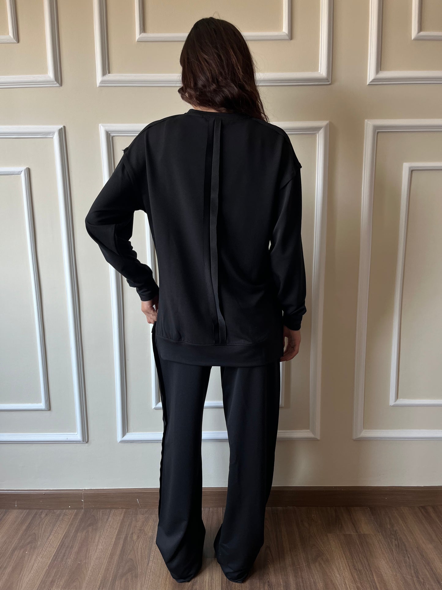 Raw Edge Sweetshirt Set In Black