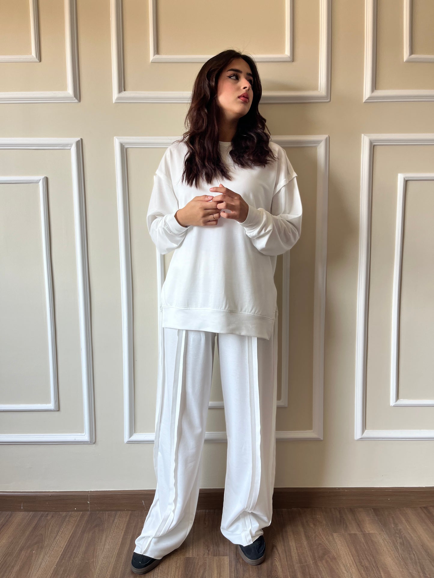 Raw Edge Sweetshirt Set In White