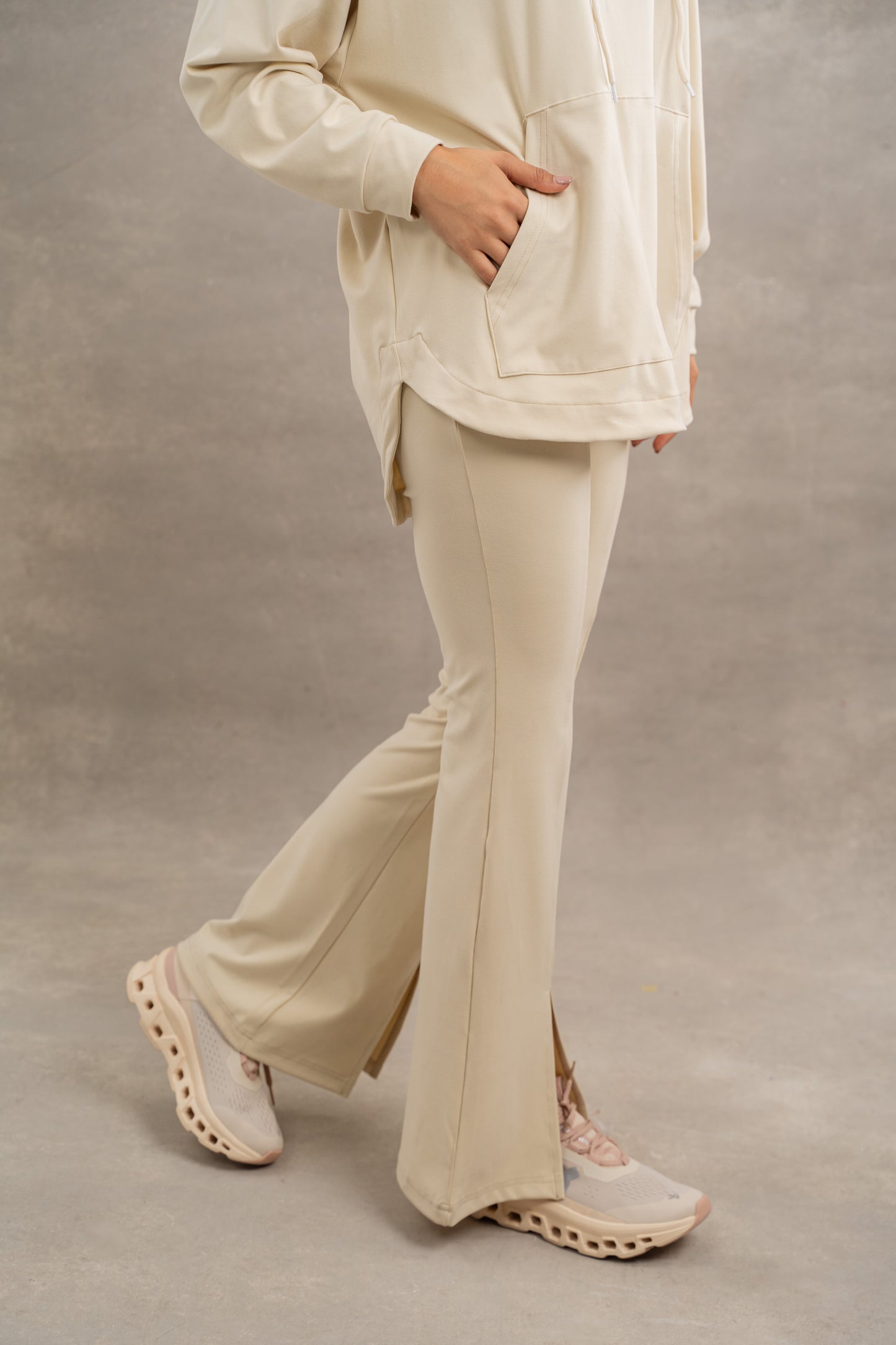 Flare Sporty Set In Beige