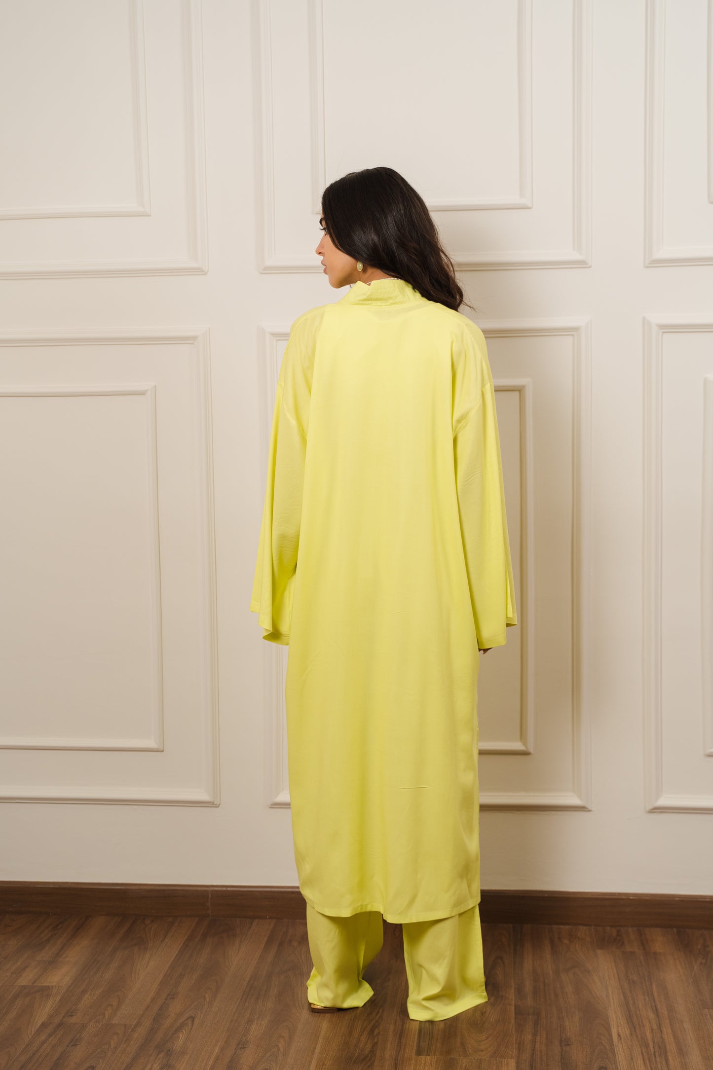 Long Cardigan Set In Lime-Green