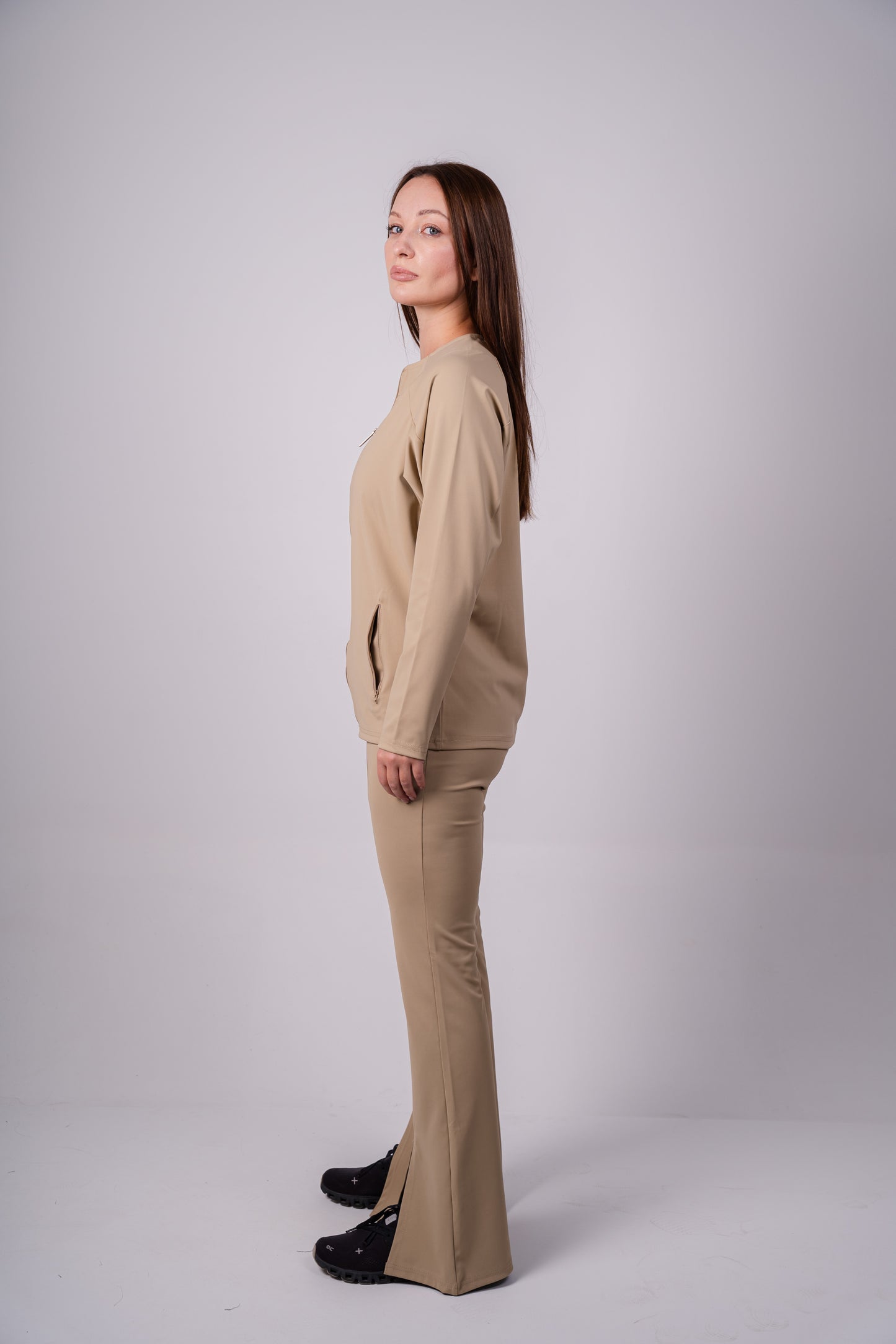 Sporty Flare Basic Top | Beige