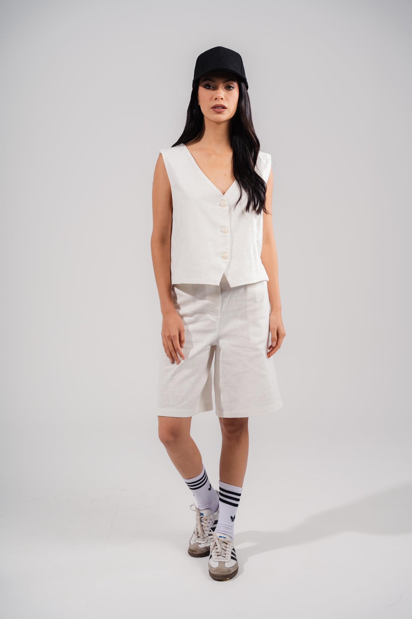 Linen Short In Off White