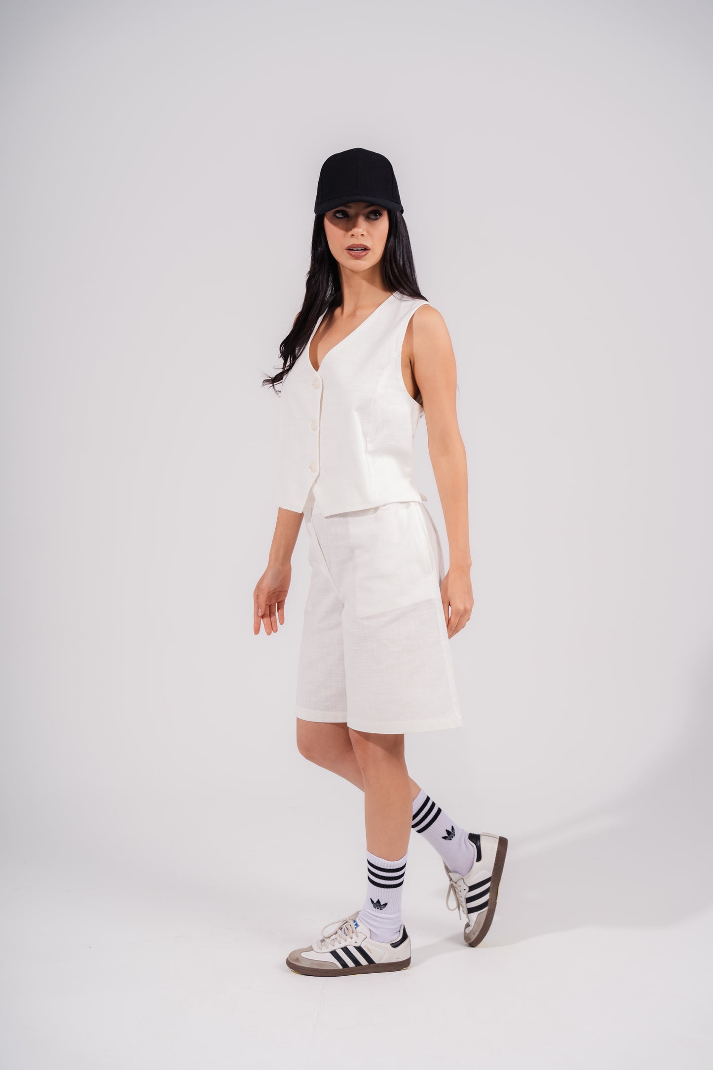 Linen Short In Off White