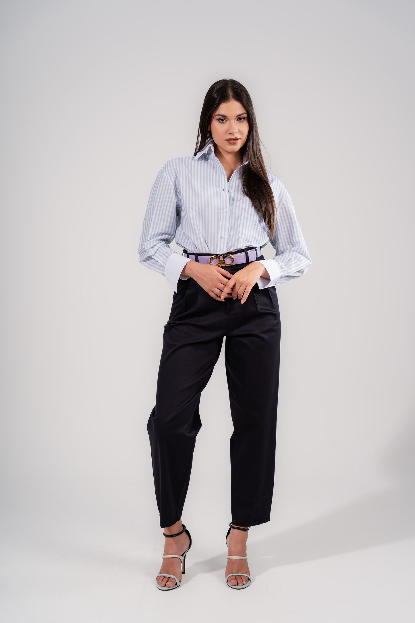Mom Fit Trousers In Black