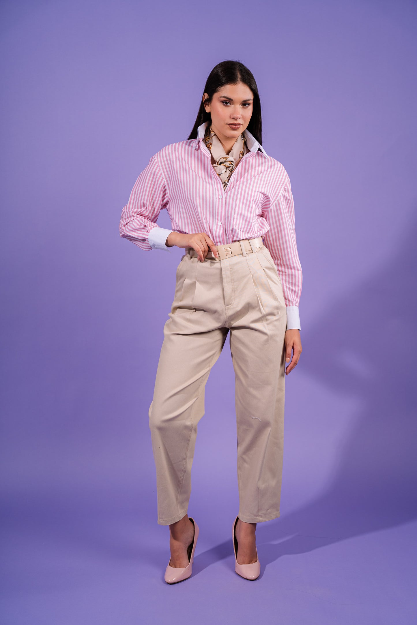 Mom Fit Trousers In Beige