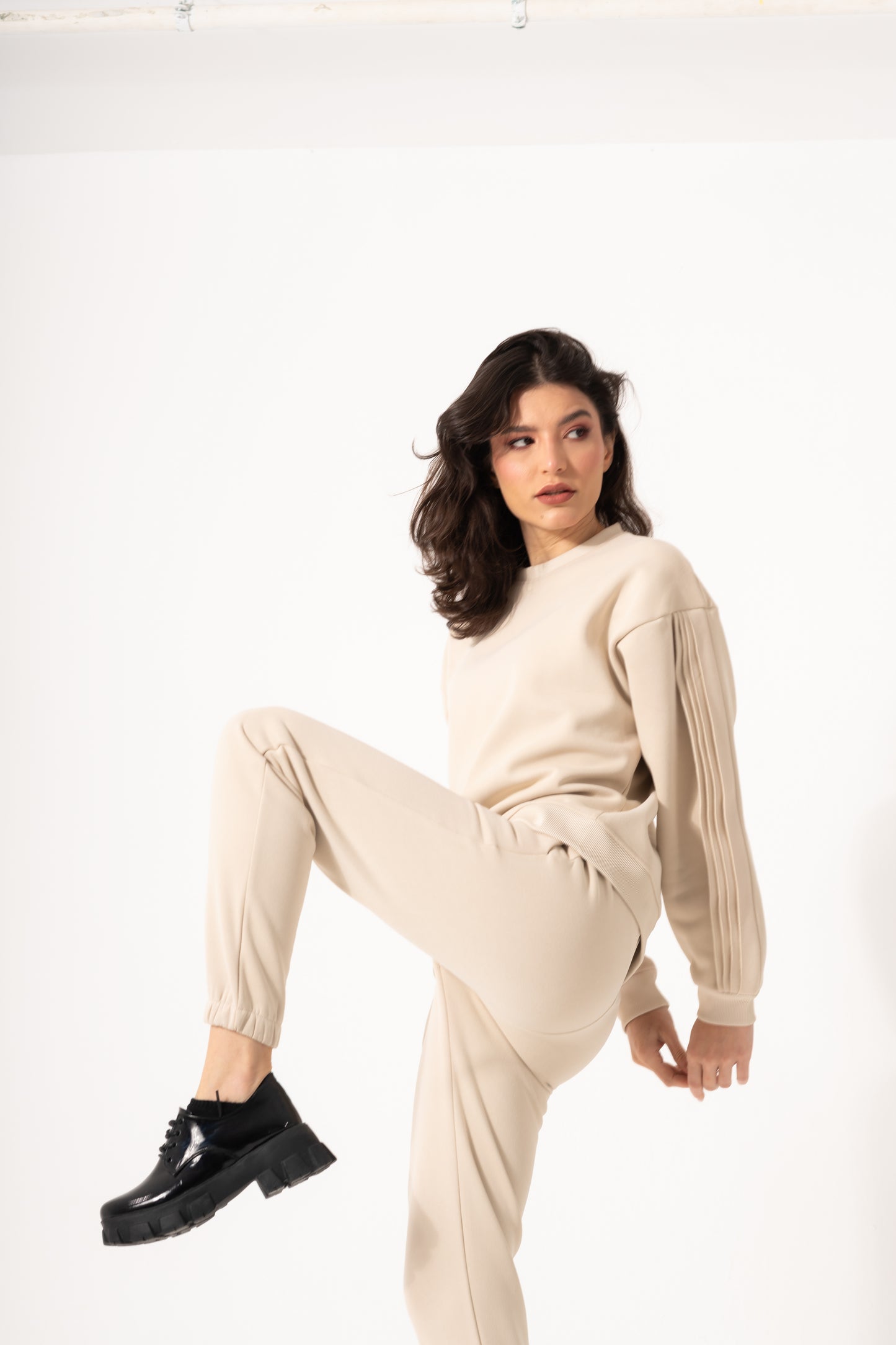 Ruffled Sleeves Tracksuit In Beige