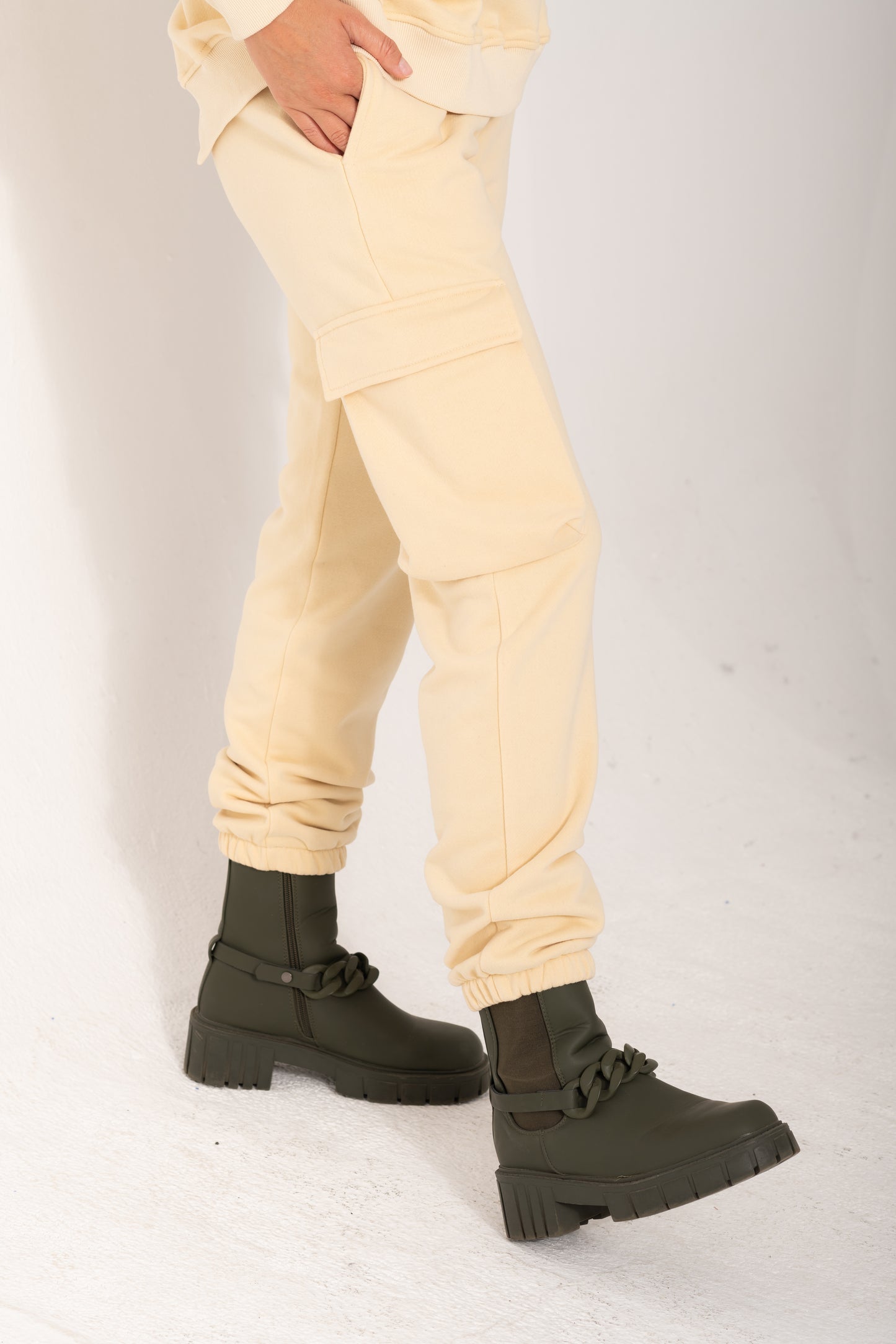 Back Slit Set In Beige / Heavy Cotton