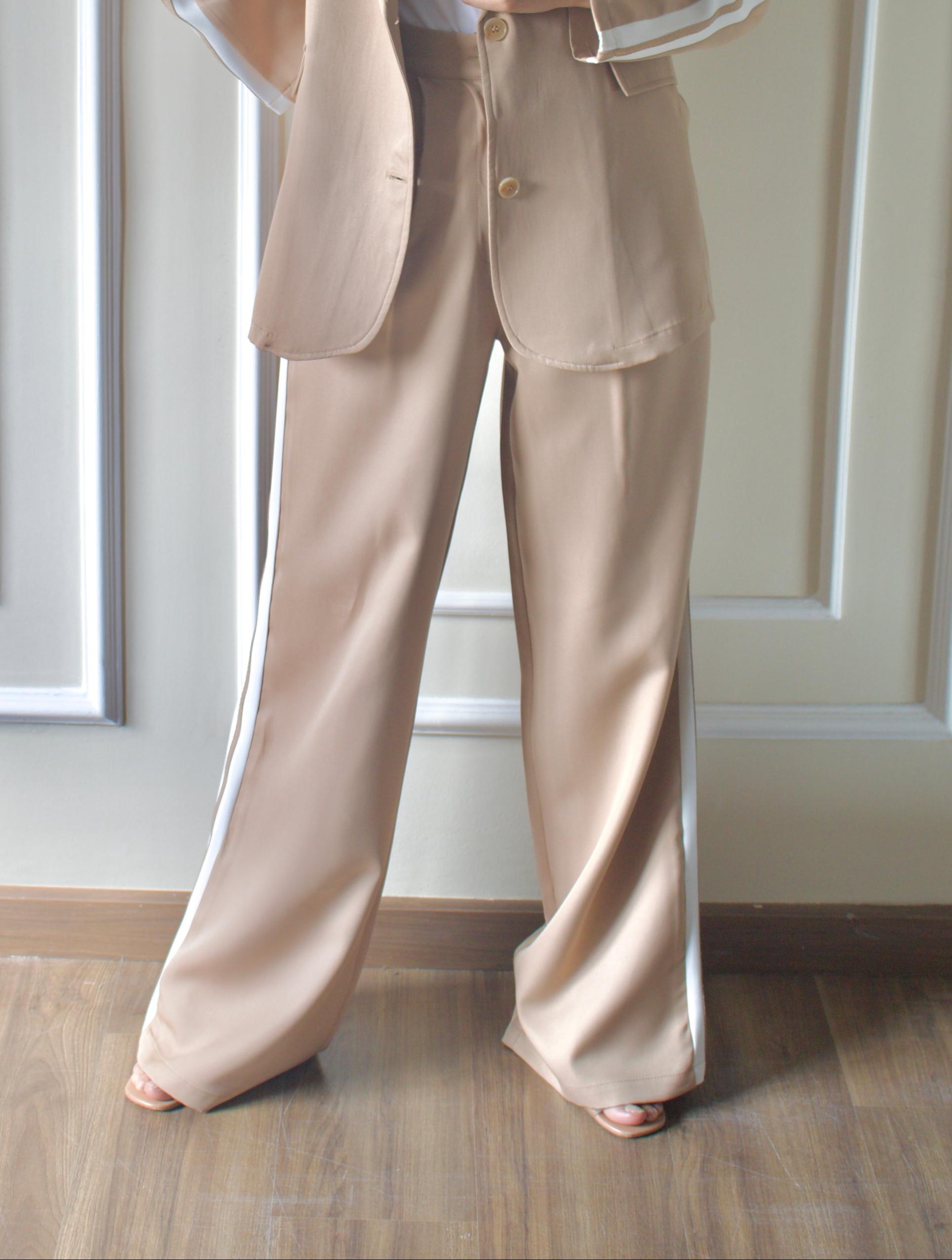 Side Strip Pants| Beige