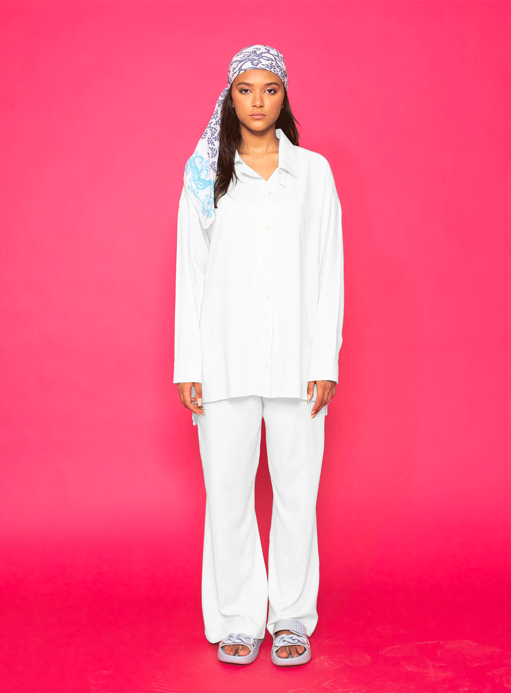 Long Sleeved Button Shirt Set In White