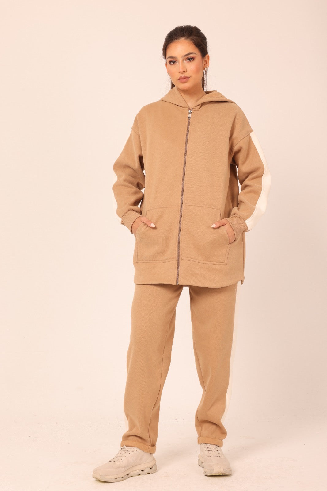 White Stripe Set | Cafe