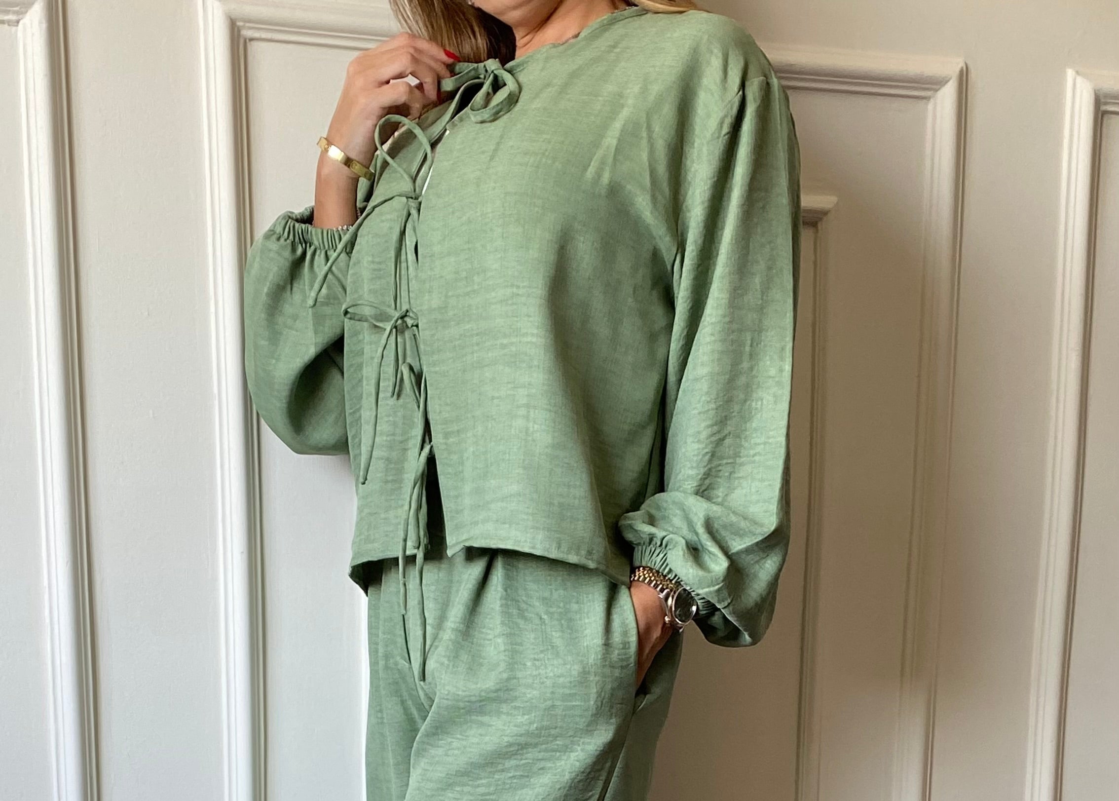 W-The Tie Details Blouse In Mint-Green