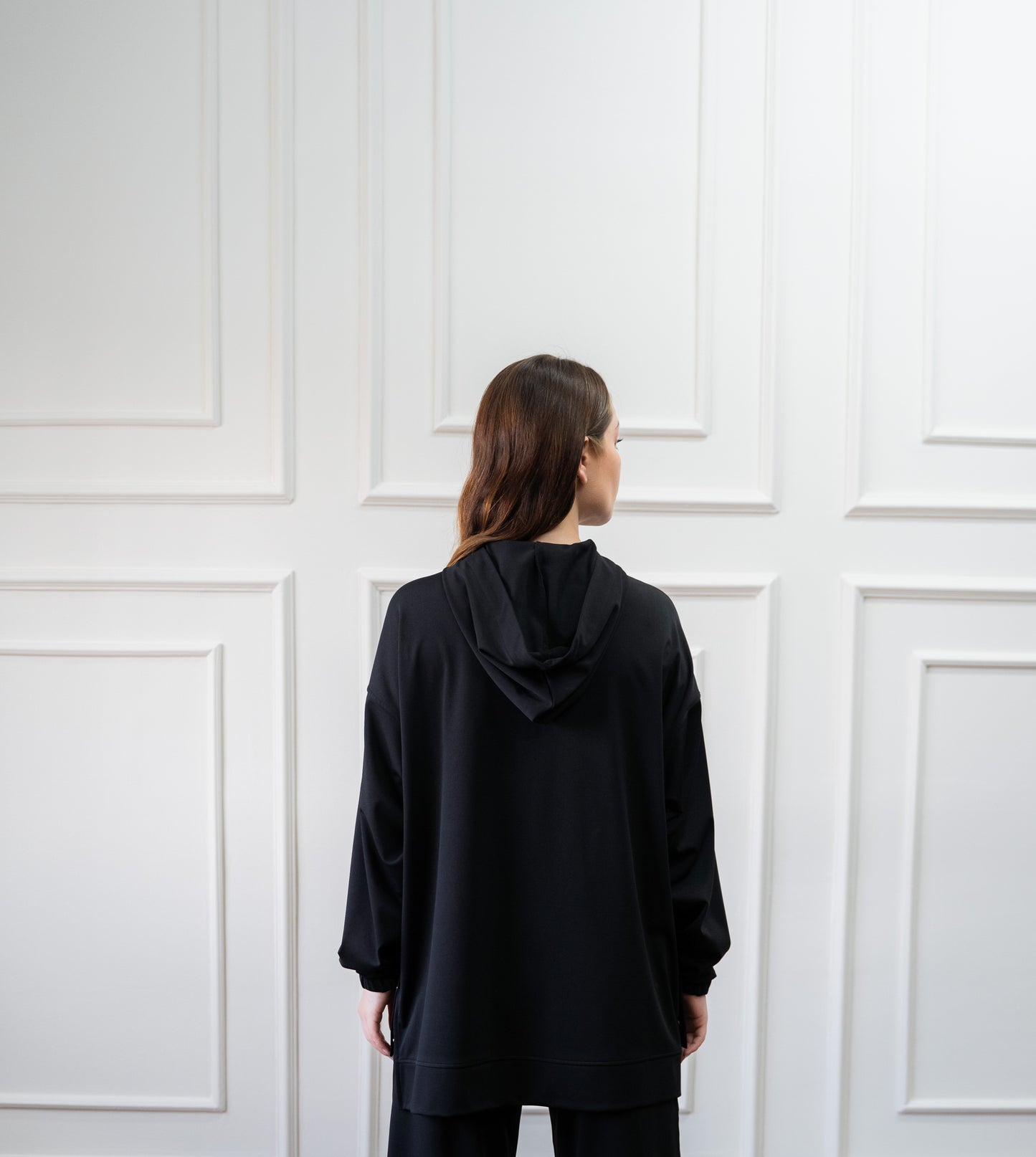 Elastic Buttons Hoodie In Black