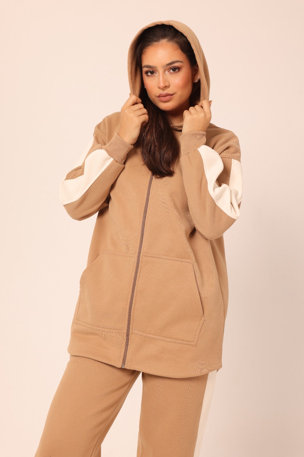 White Stripe Set | Cafe