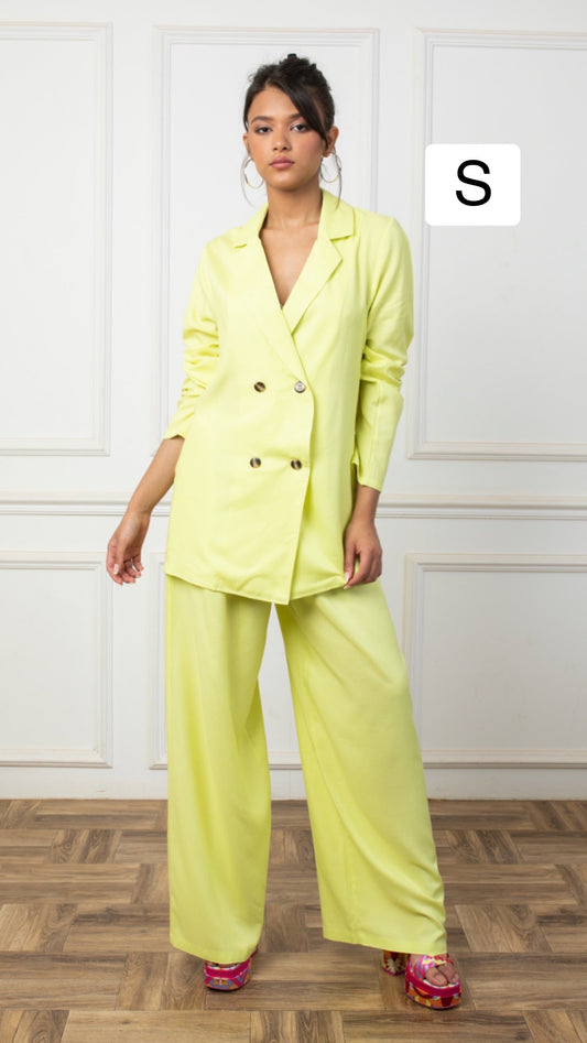 Double Button Set In Lime Green