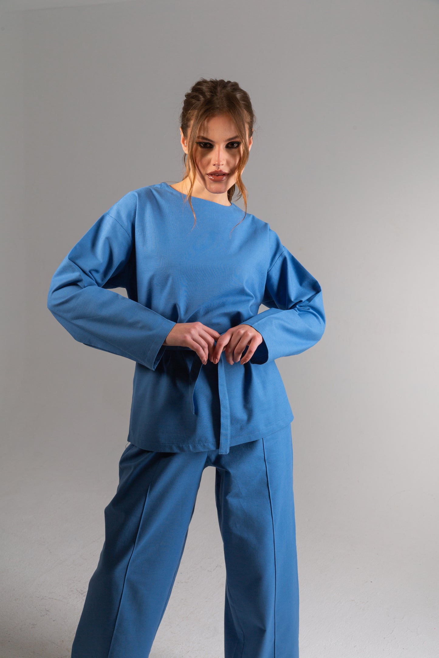Wrapped Bow Linen Set in Blue