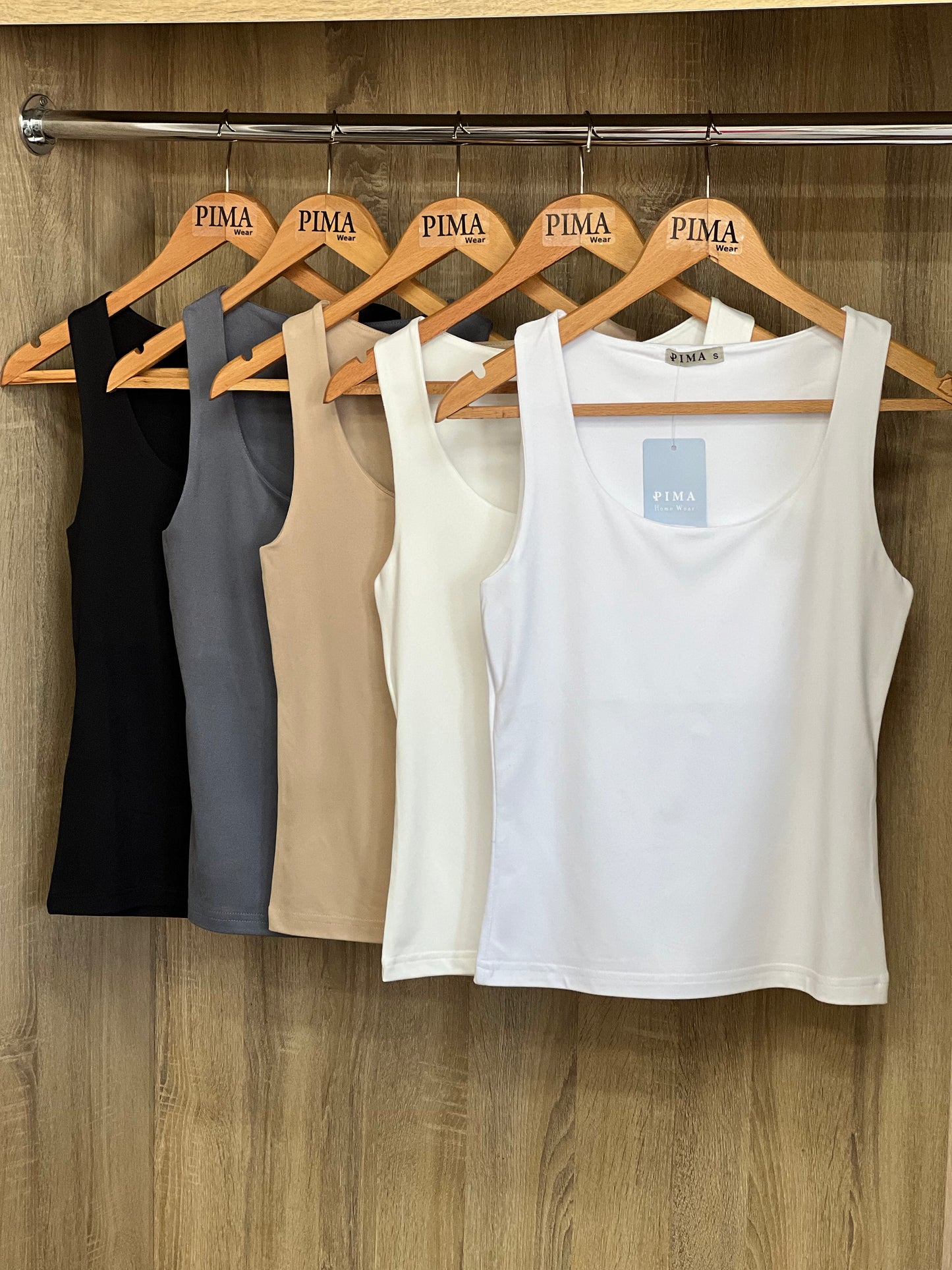 Basic Tank-Top In Off-White