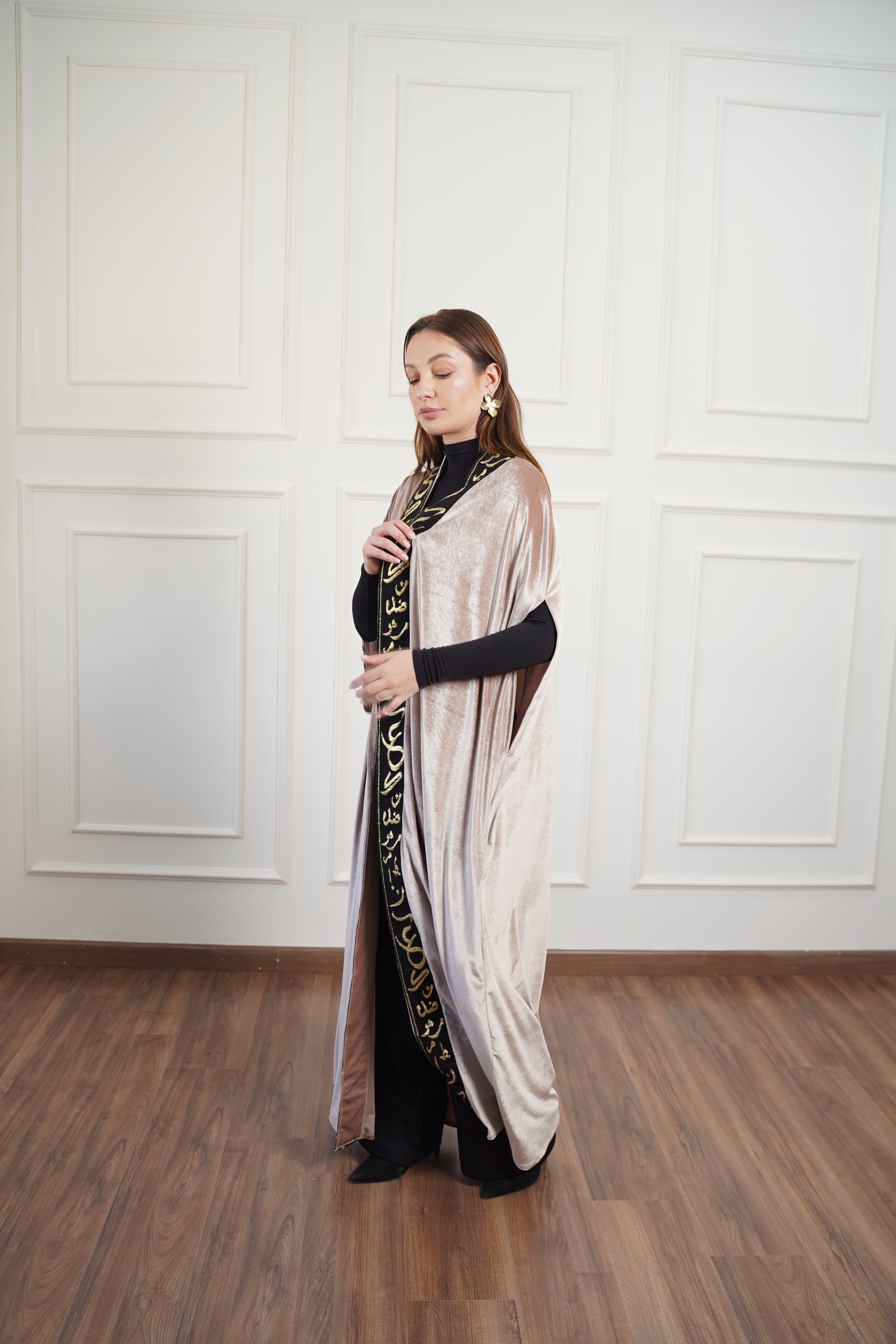 Arabic Calligraphy Velvet Abaya
