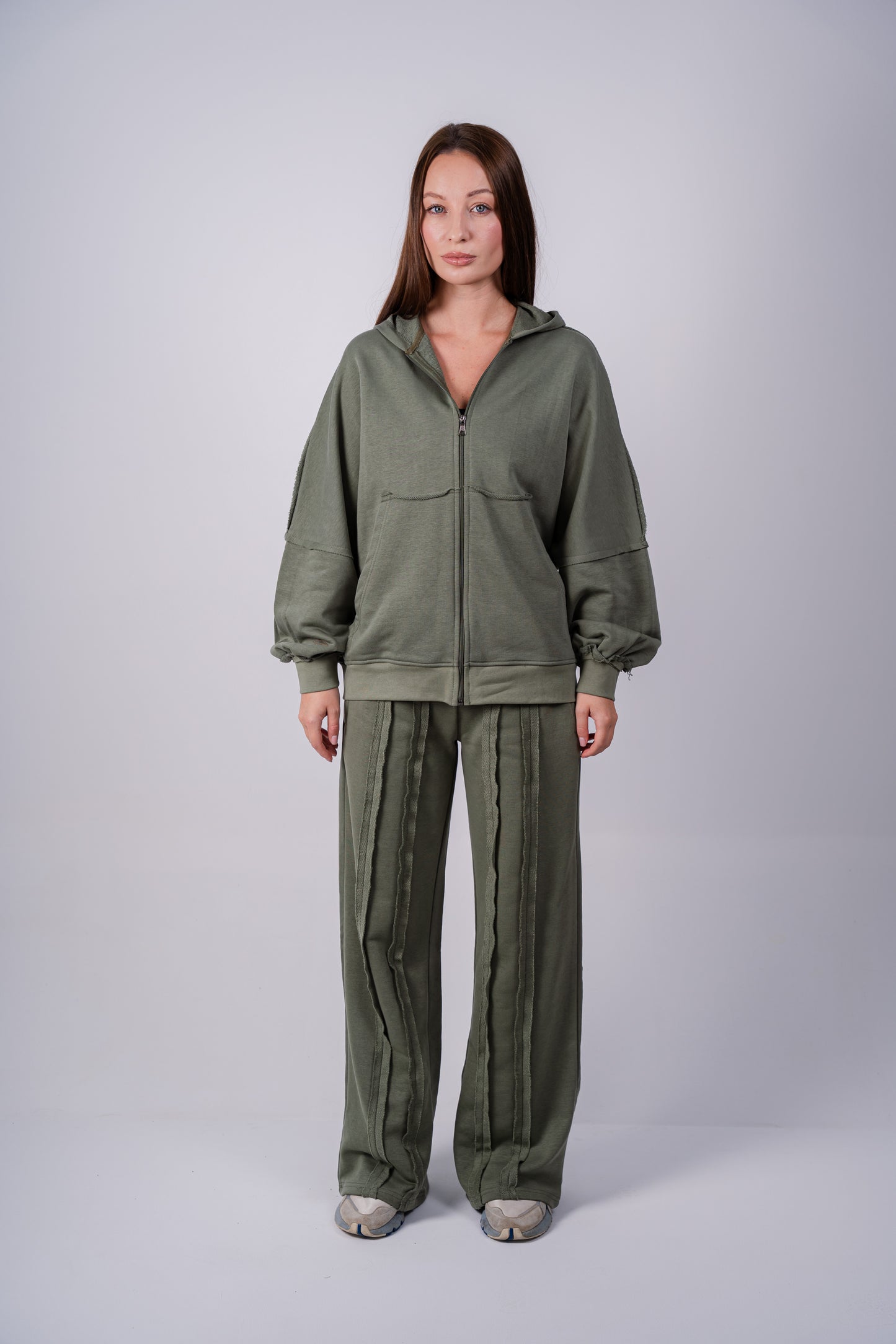 Raw Edge Set In Olive