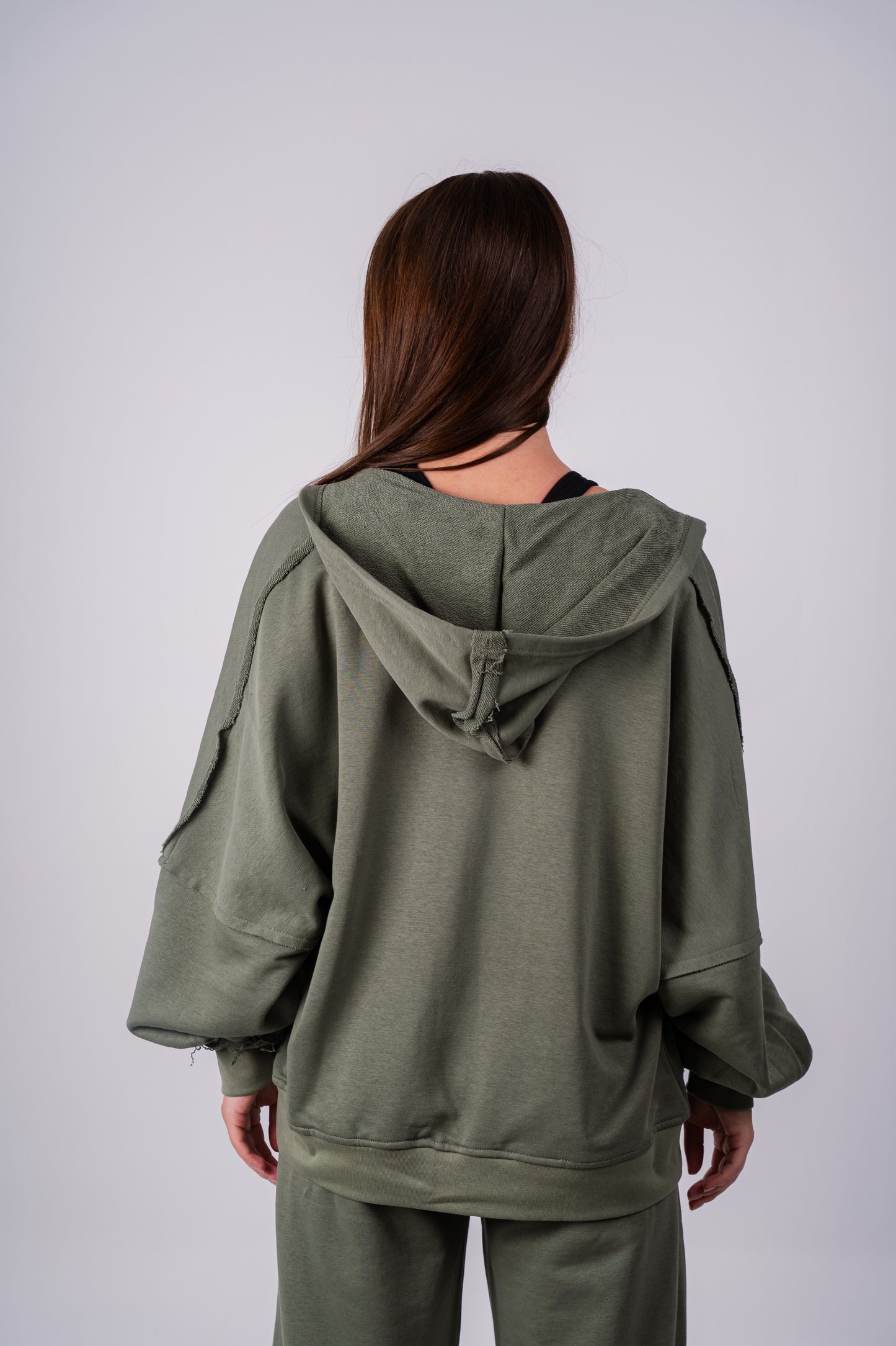 Raw Edge Set In Olive