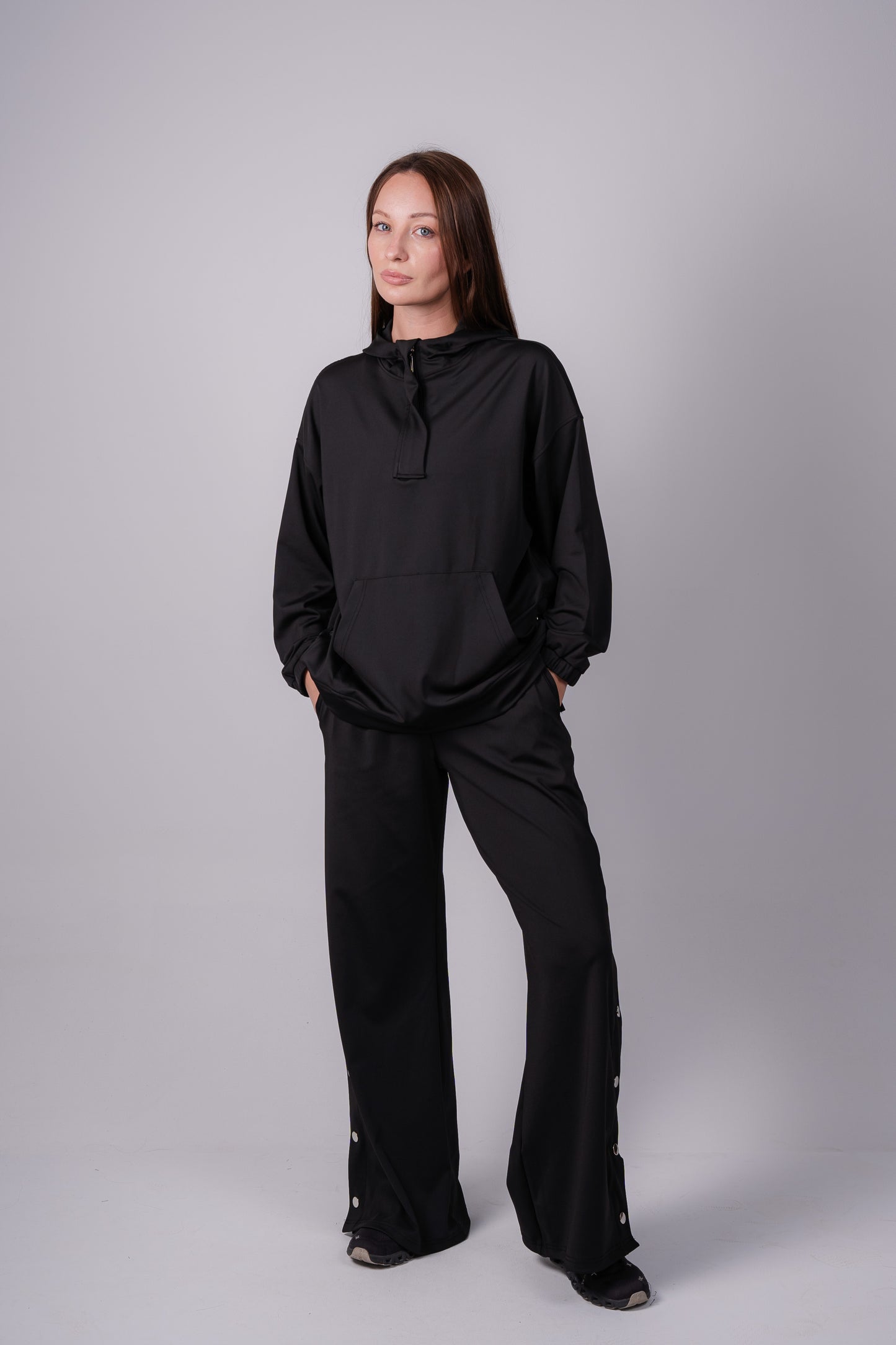 Wide Leg Side Buttons Set In Black