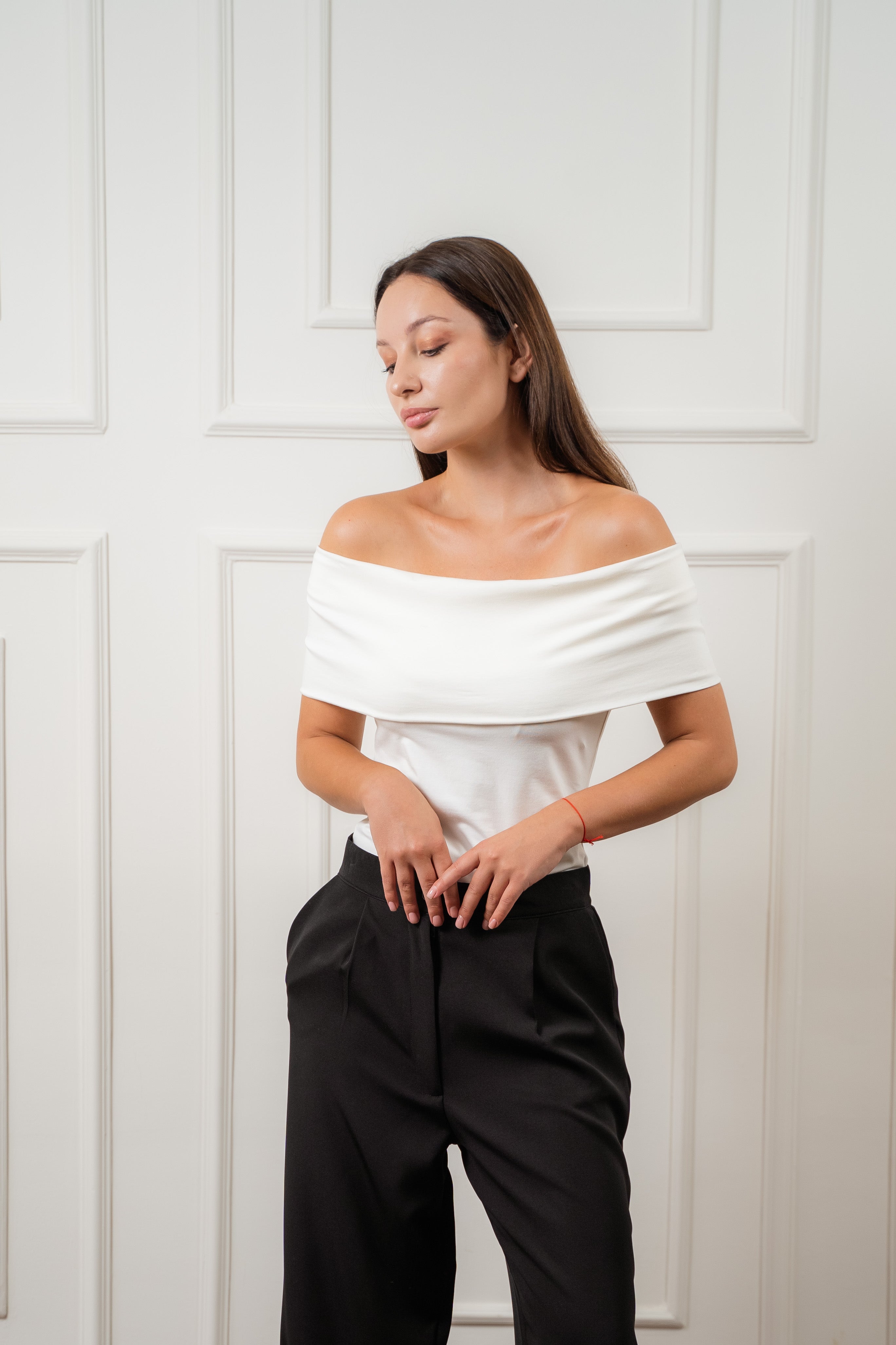 Off The Shoulder Top / Off-White