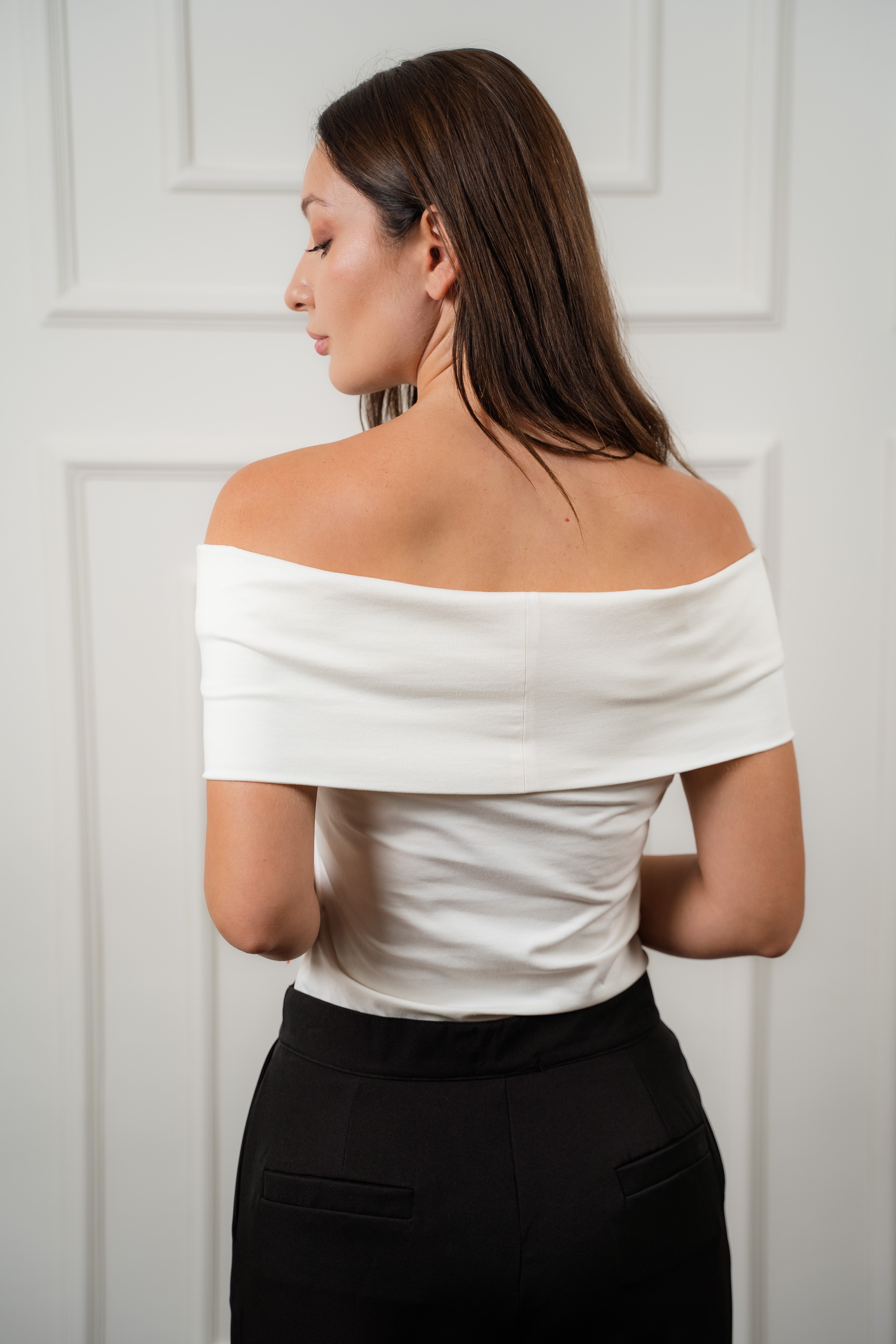 Off The Shoulder Top / Off-White