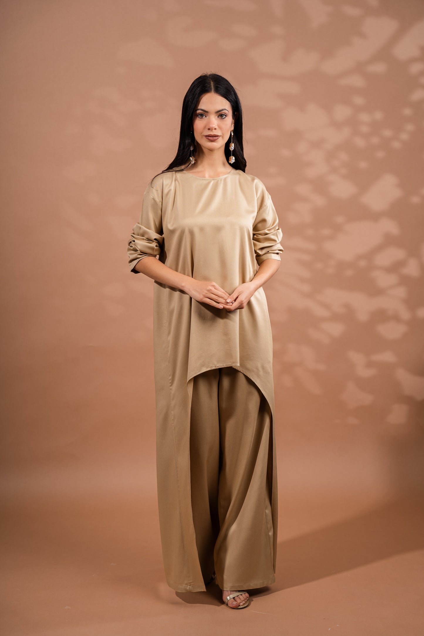 Loose irregular set | Beige