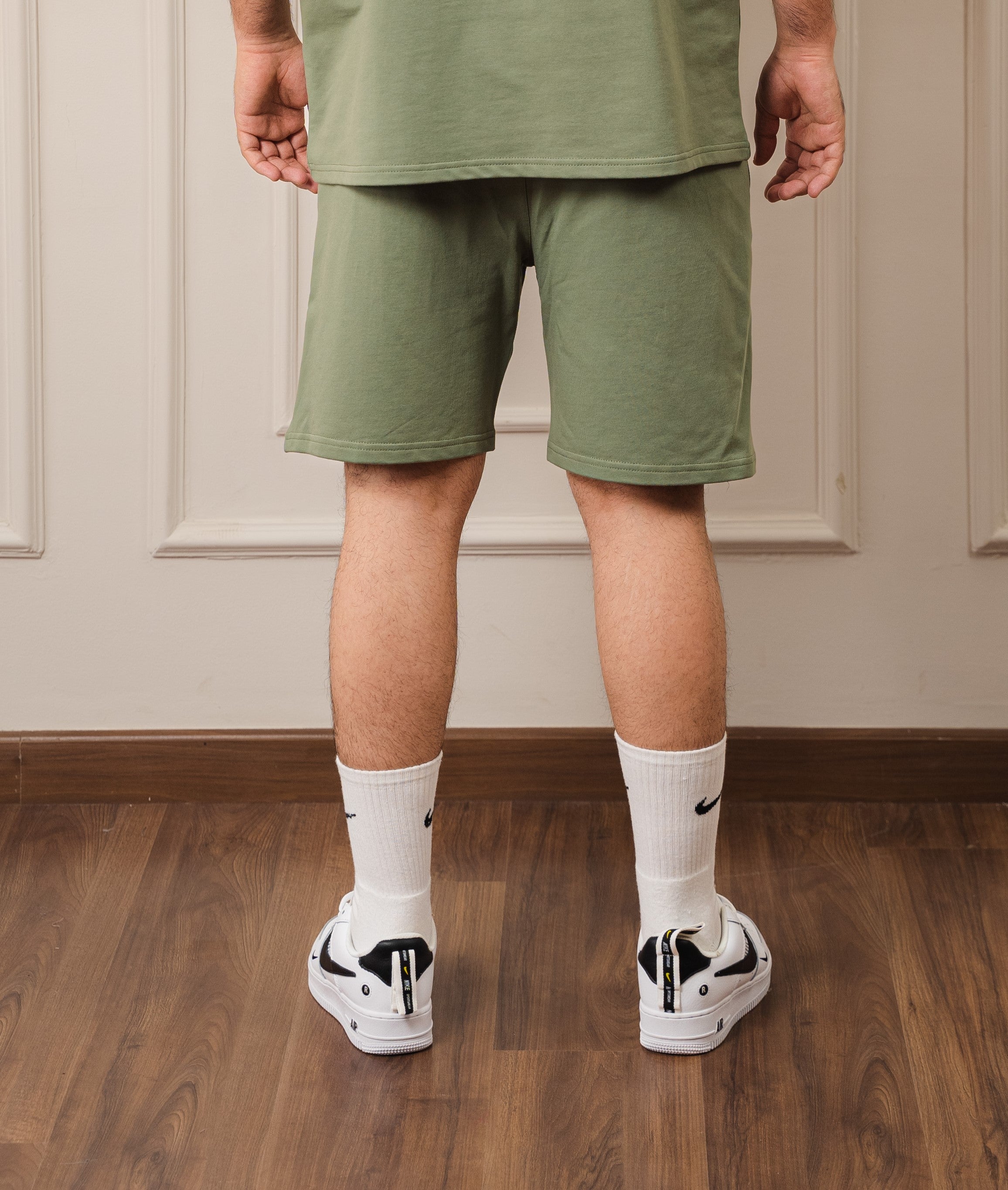 Men Elastic Short In Olive