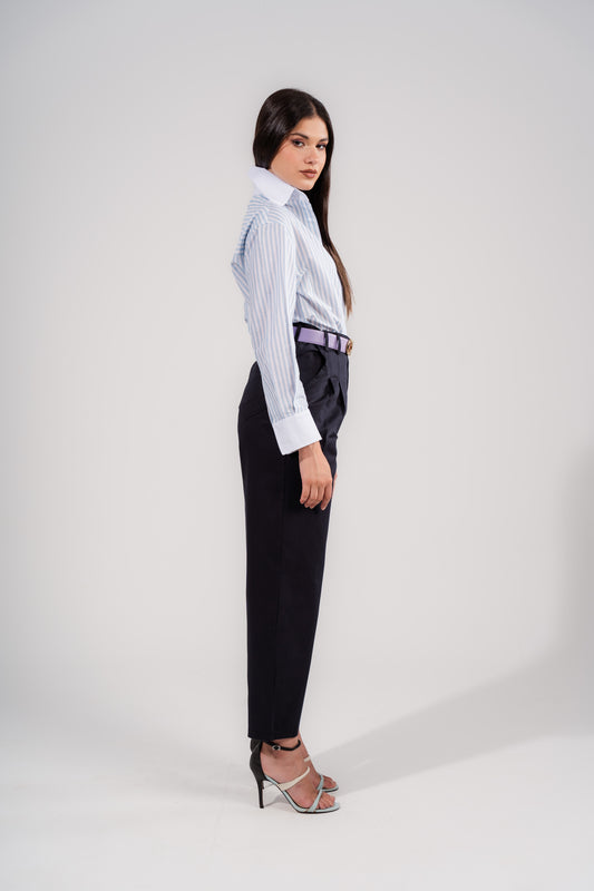 Mom Fit Trousers In Black
