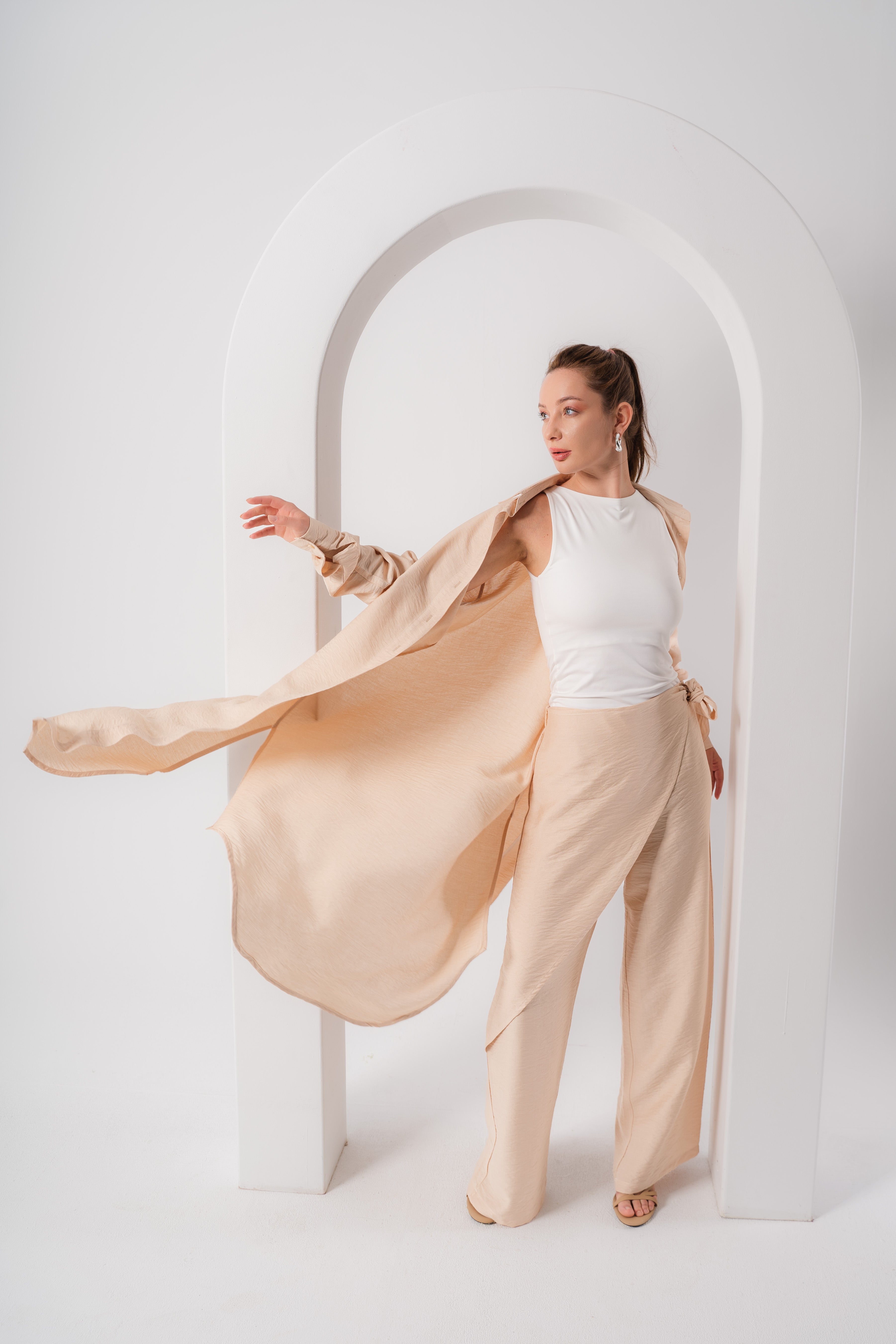L-I- Wrapped Linen Pants