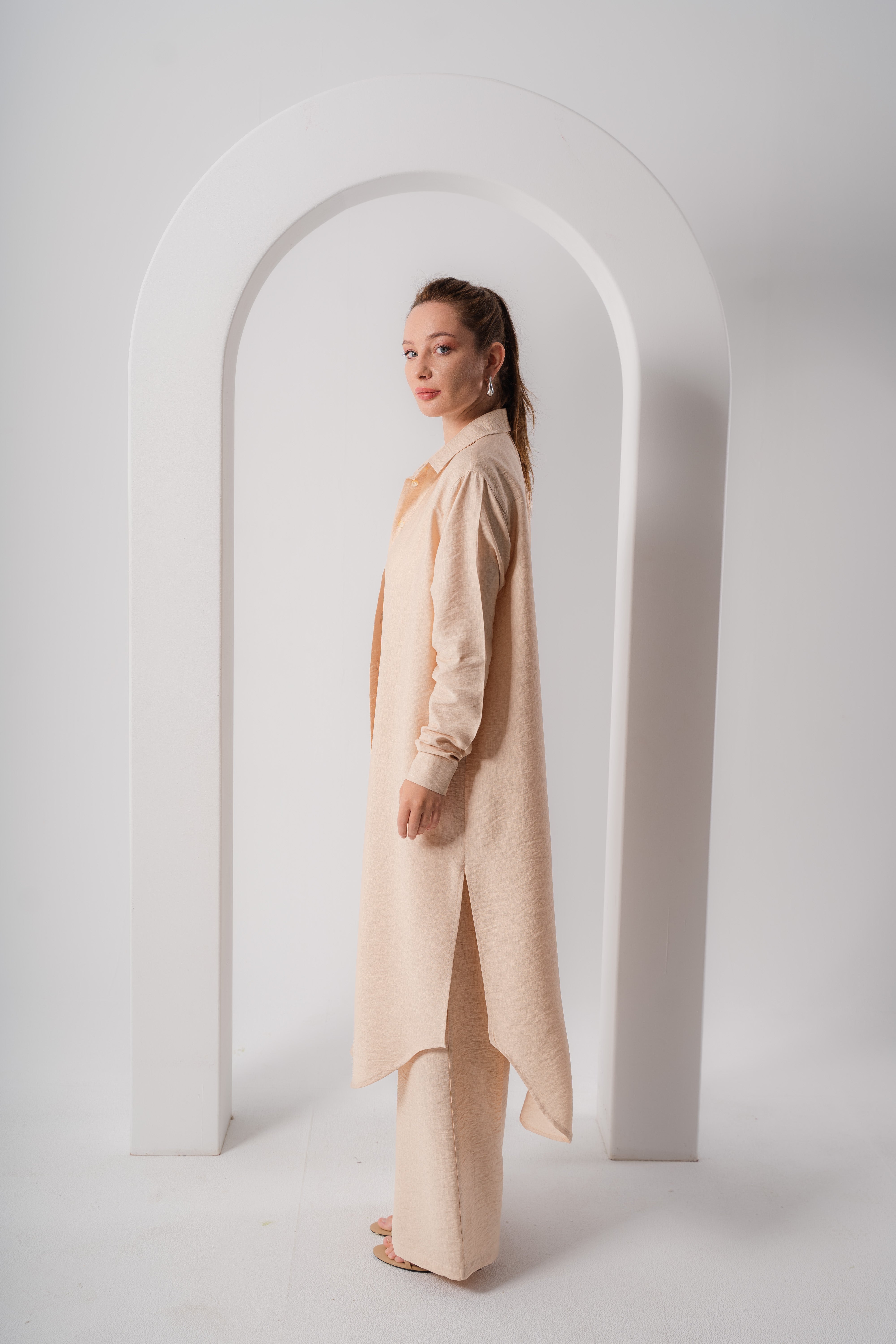 L-I- Wrapped Linen Pants