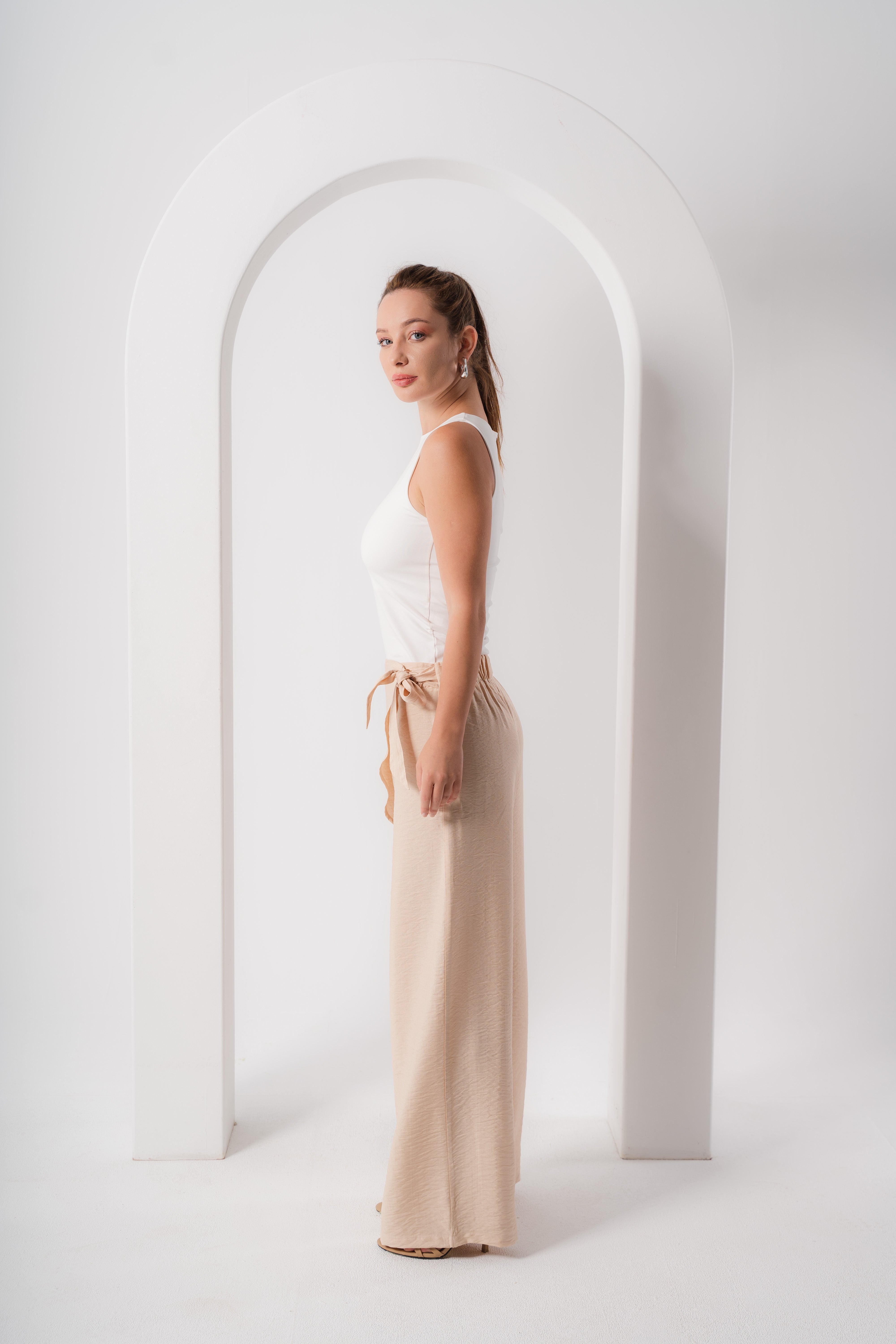 L-I- Wrapped Linen Pants