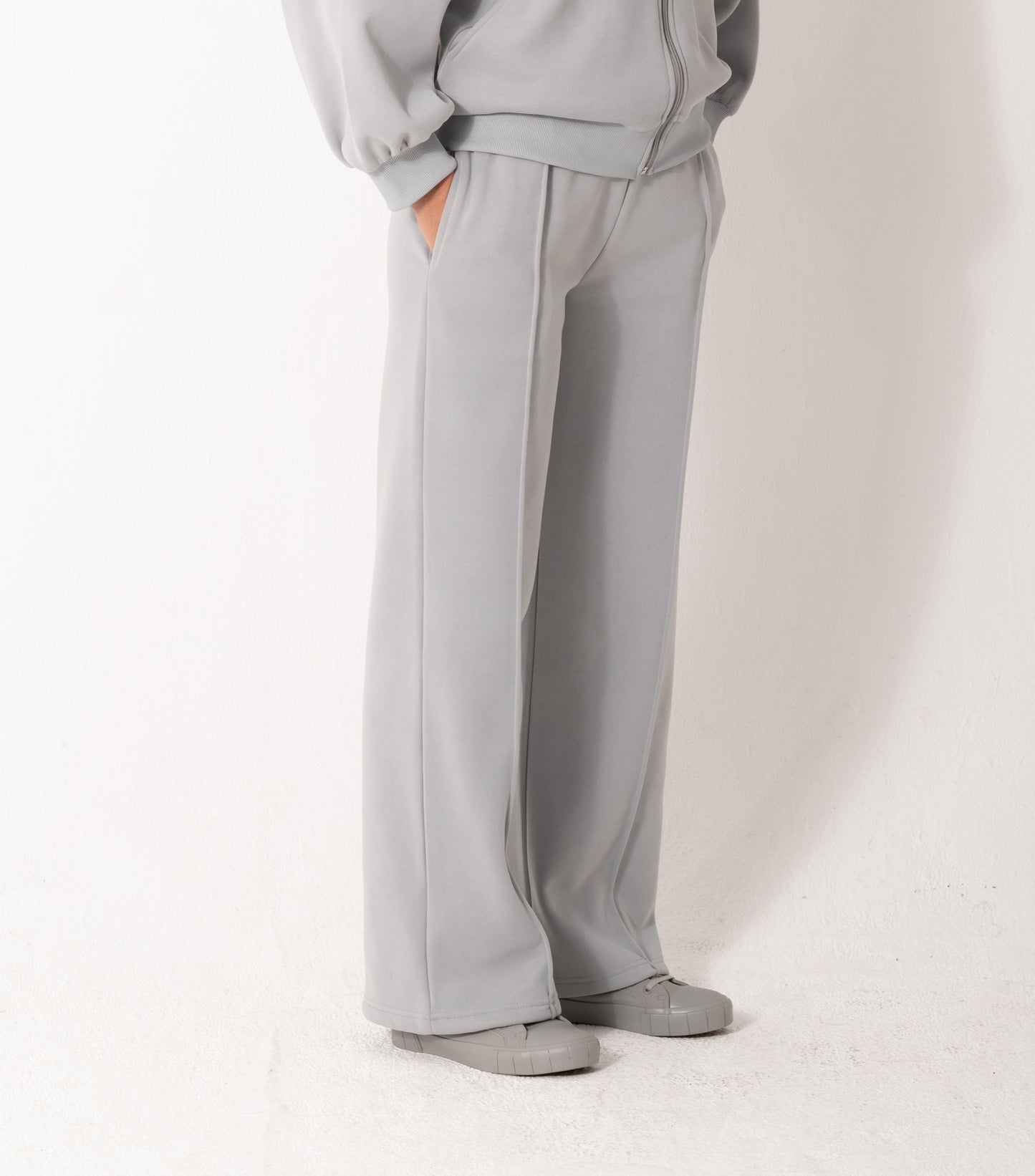 Soft Bomber Pants In Grey
