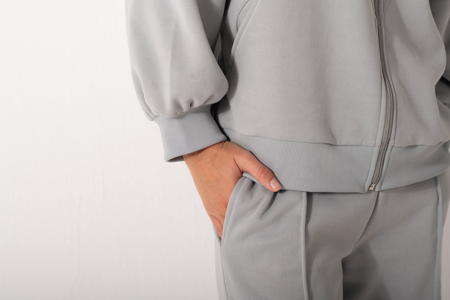 Soft Bomber Pants In Grey