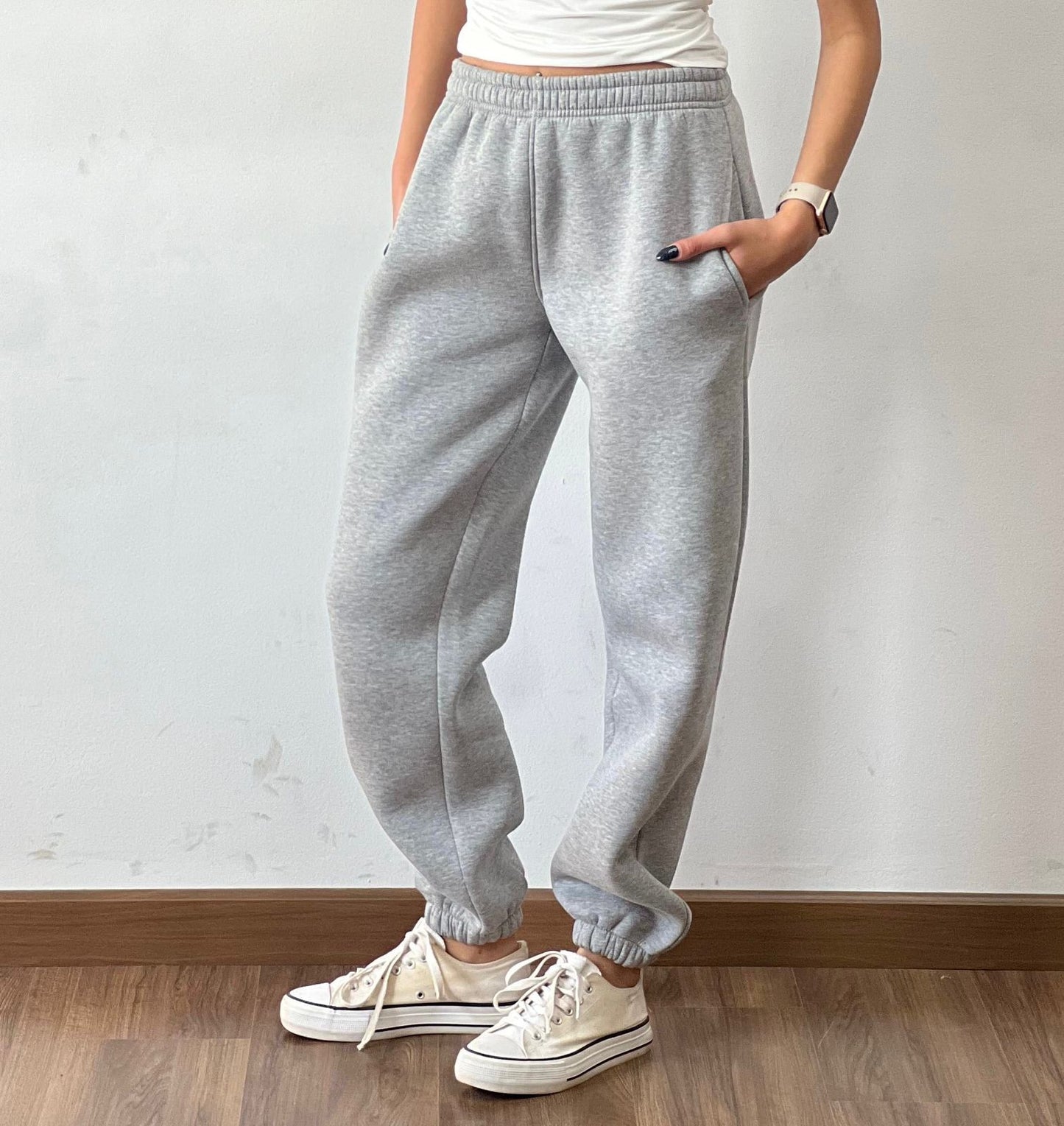 Solid Elastic Waist Joggers In Gray