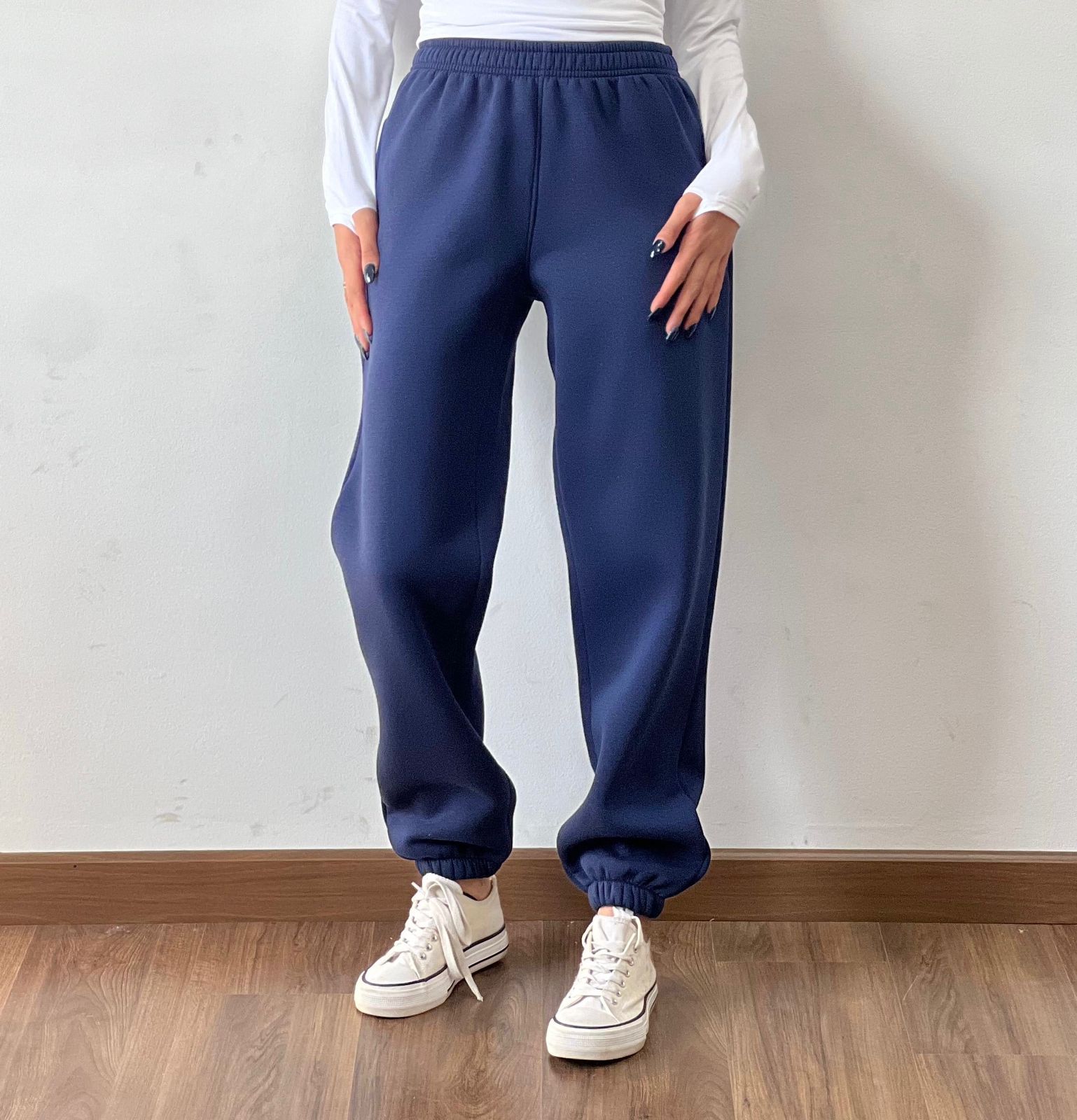 Solid Elastic Waist Joggers In Navy