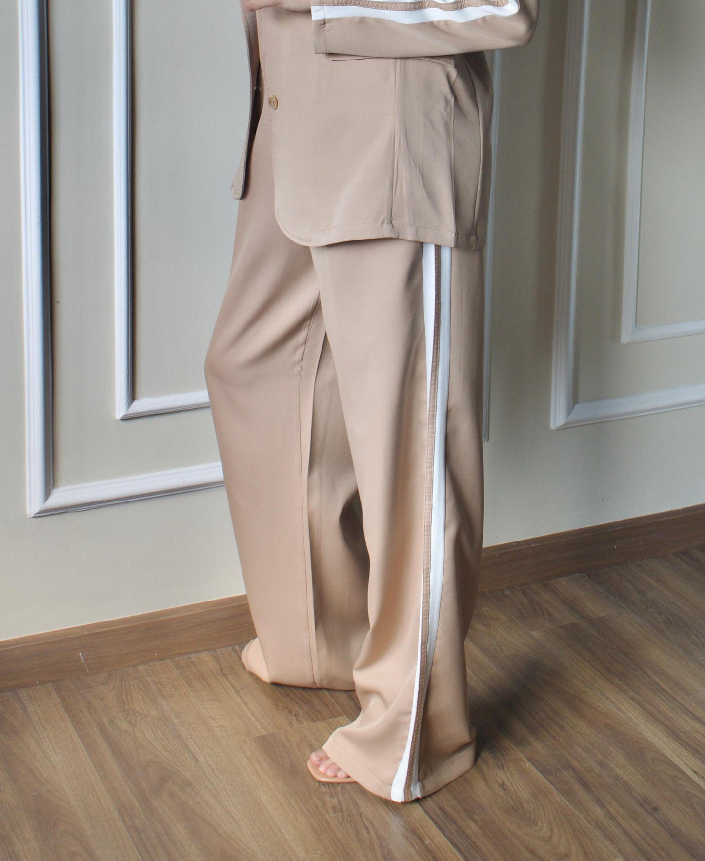 Side Strrip Pants| Beige