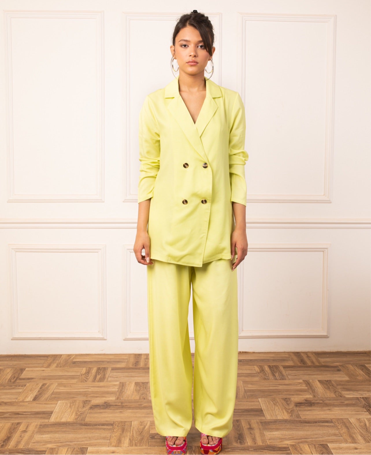 Double Button Set In Lime Green